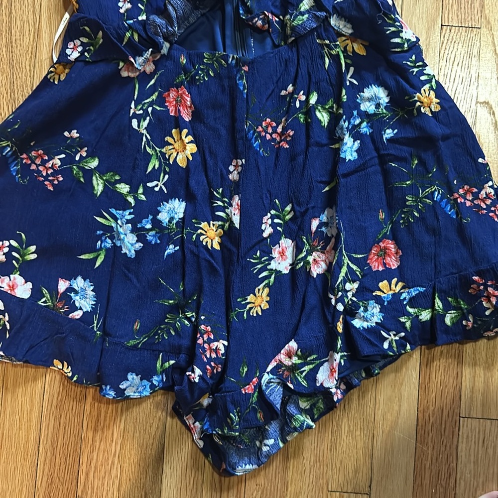 Lulus romper - Picture 3 of 4
